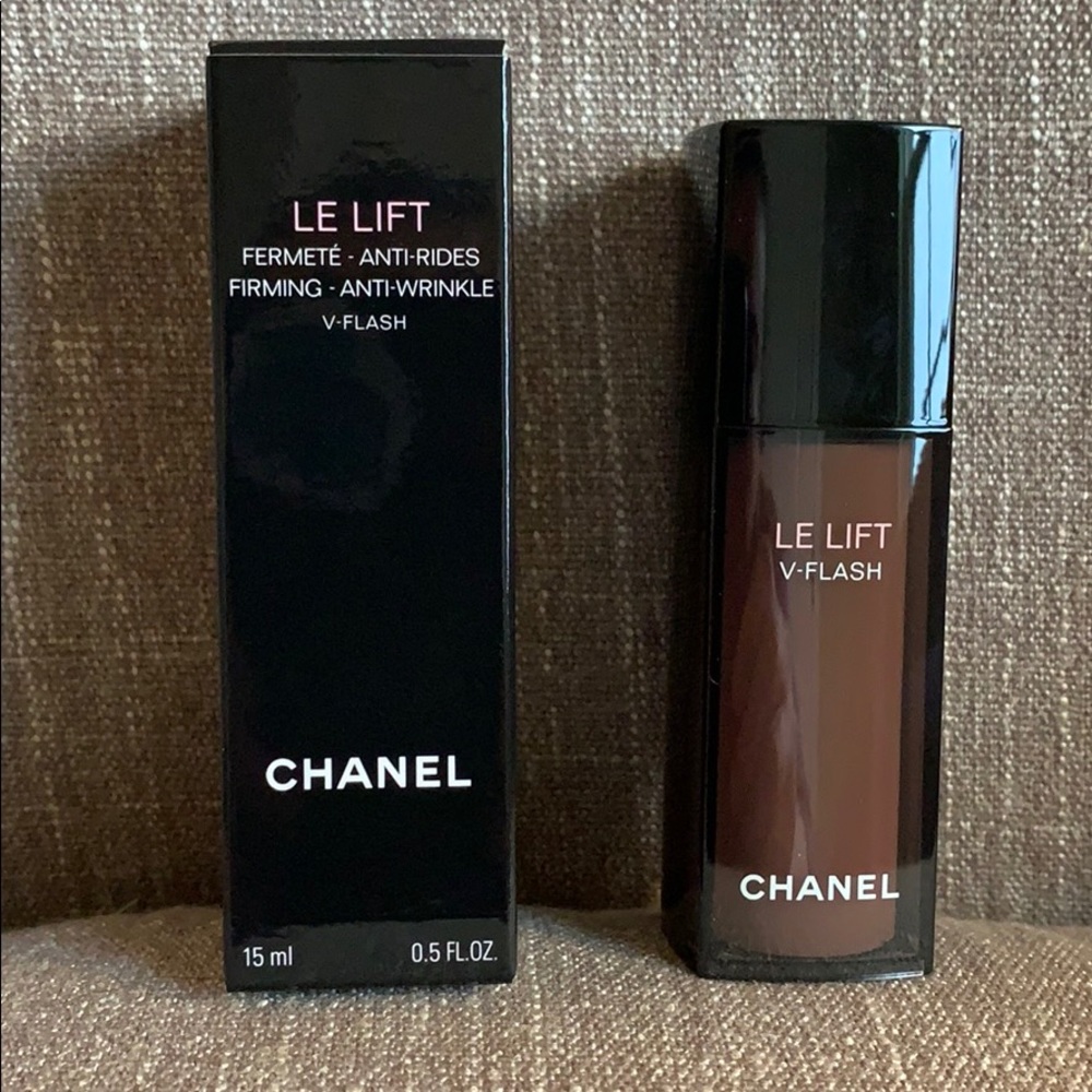 Chanel Le Lift V-flash. New in box. 15ml 0.5 fl oz
